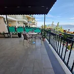 Alma's At Vlorë