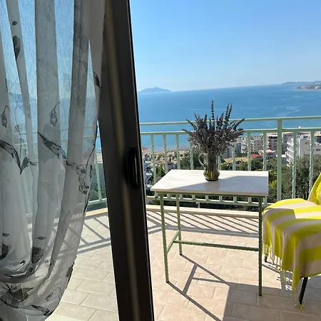 Apartment Alma's At Vlore