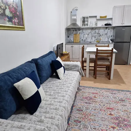 Apartment Alma's At Vlore