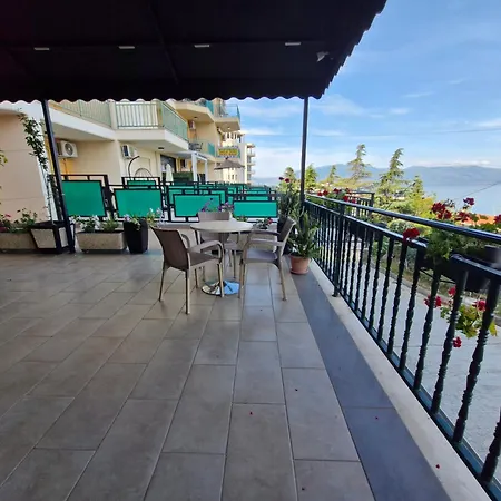 Alma's At Vlorë